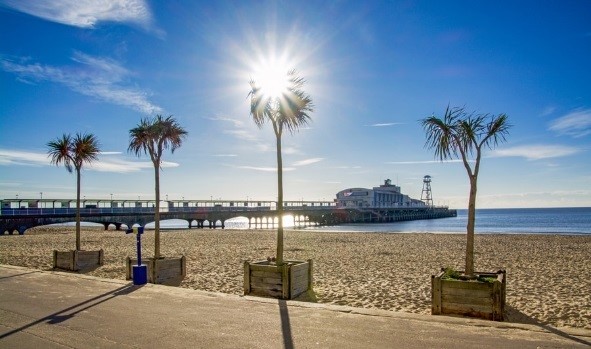Riviera Hotel by Bournemouth beach ideal for summer holidays